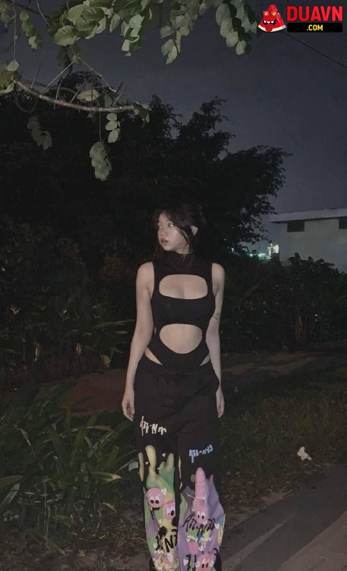 Móc bím em ghệ dâm đang bú cu