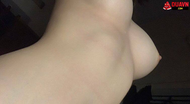 Gái ngoan dáng siêu nuột