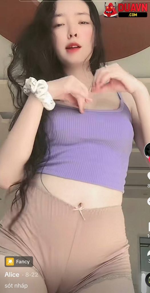 Gia Mỹ – Gái xinh lộ clip call sex