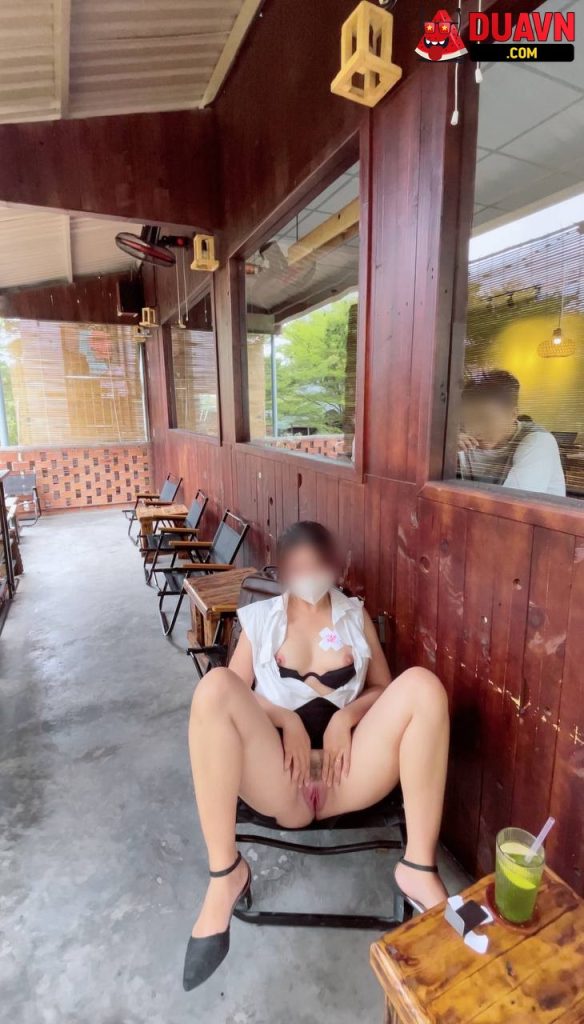 myhanh2000 – Mông to thích phô dâm – Phần 2
