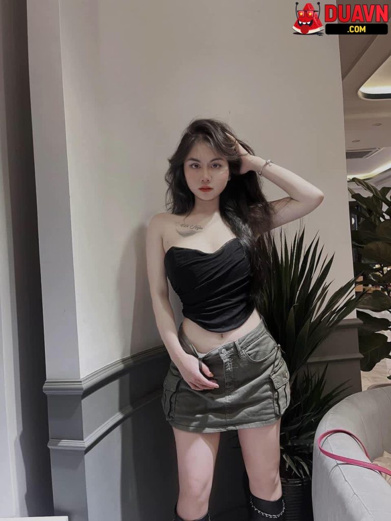 Nguyễn Võ Phượng – Địt em sướng đến ngất
