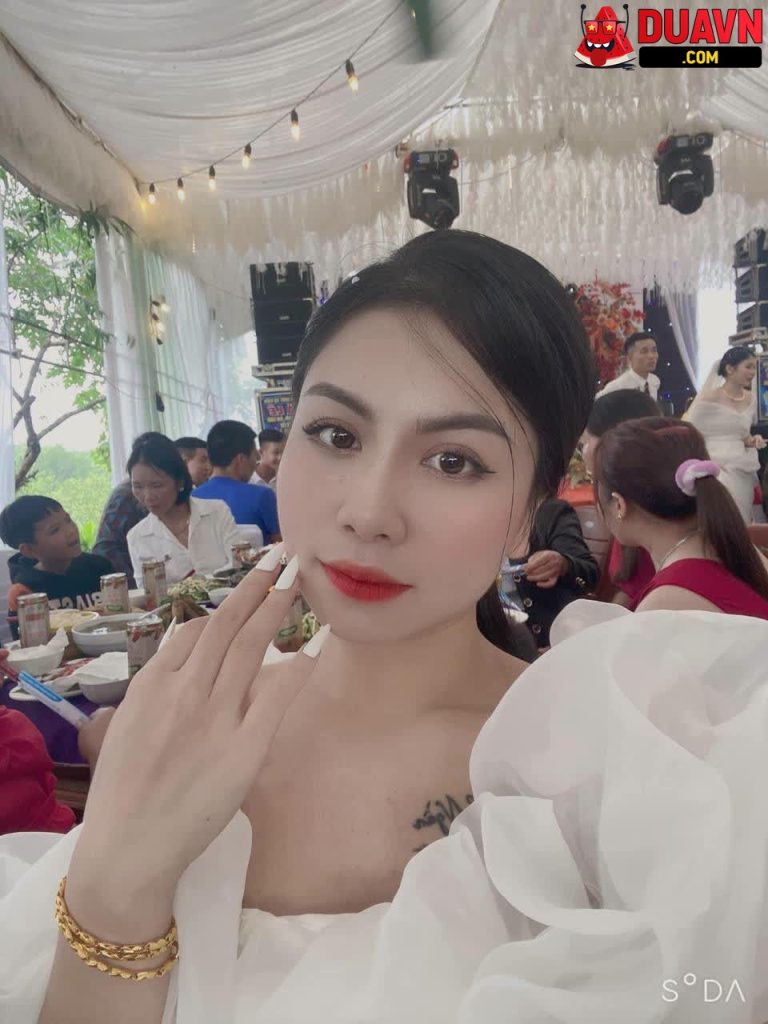 Nguyễn Võ Phượng – Địt em sướng đến ngất