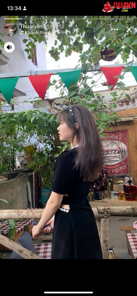 Thu Trang – Gái dâm vú to bị bạn trai địt vào mồm