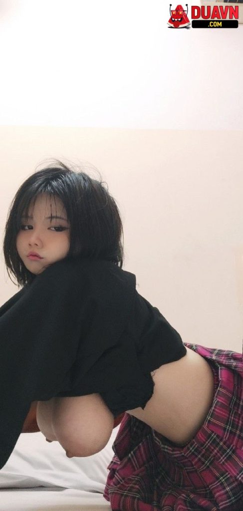 Vú to bím múp lại còn dâm