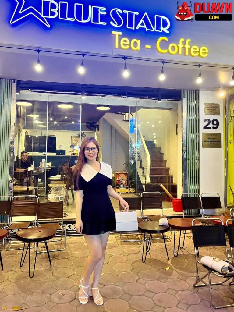 Em ghệ dâm nghiện bú cu