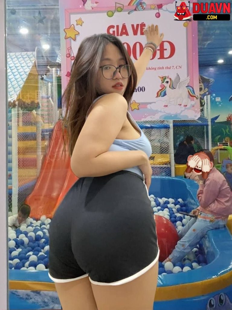 Em siêu dâm kĩ năng bú cu level max