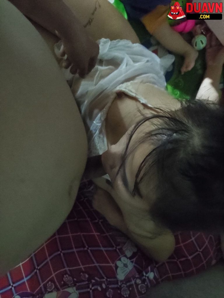 Gái dâm thèm địt body ngon