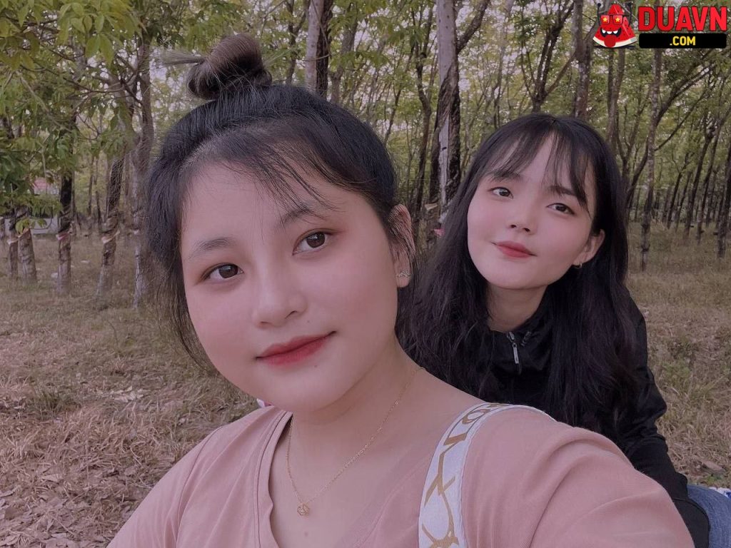 Thanh niên số hưởng húp luôn cả chị lẫn em