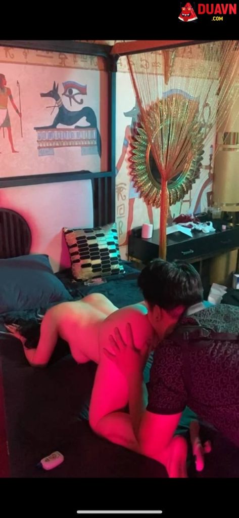 Mi Phan – Mẫu ảnh nude siêu bạo