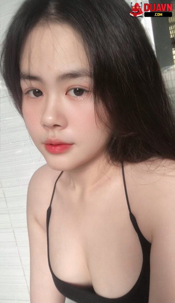 Mỹ Yến – Gái xinh bím non múp rụp