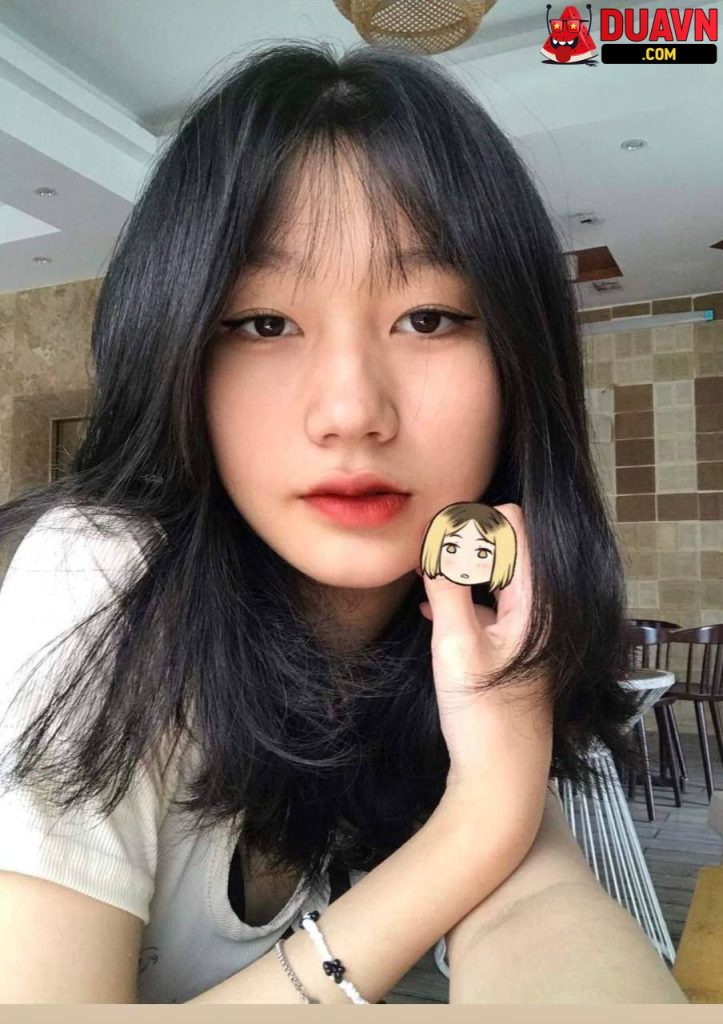 Em sinh viên bú mút nhiệt tình