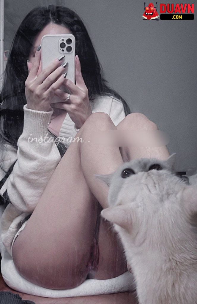 Nhật Hạ IG – Em gái với độ dâm vô đối