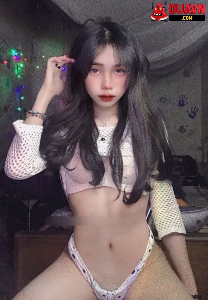 Nhật Hạ IG – Em gái với độ dâm vô đối