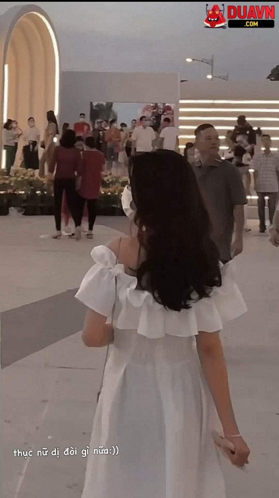 Vỏ ngoài ngây thơ nhưng ai ngờ là thiên thần dâm đãng