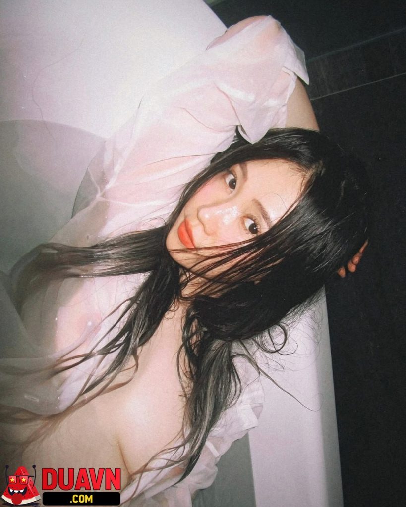Hot IG isabella.611 – Mặt dâm dáng ngon