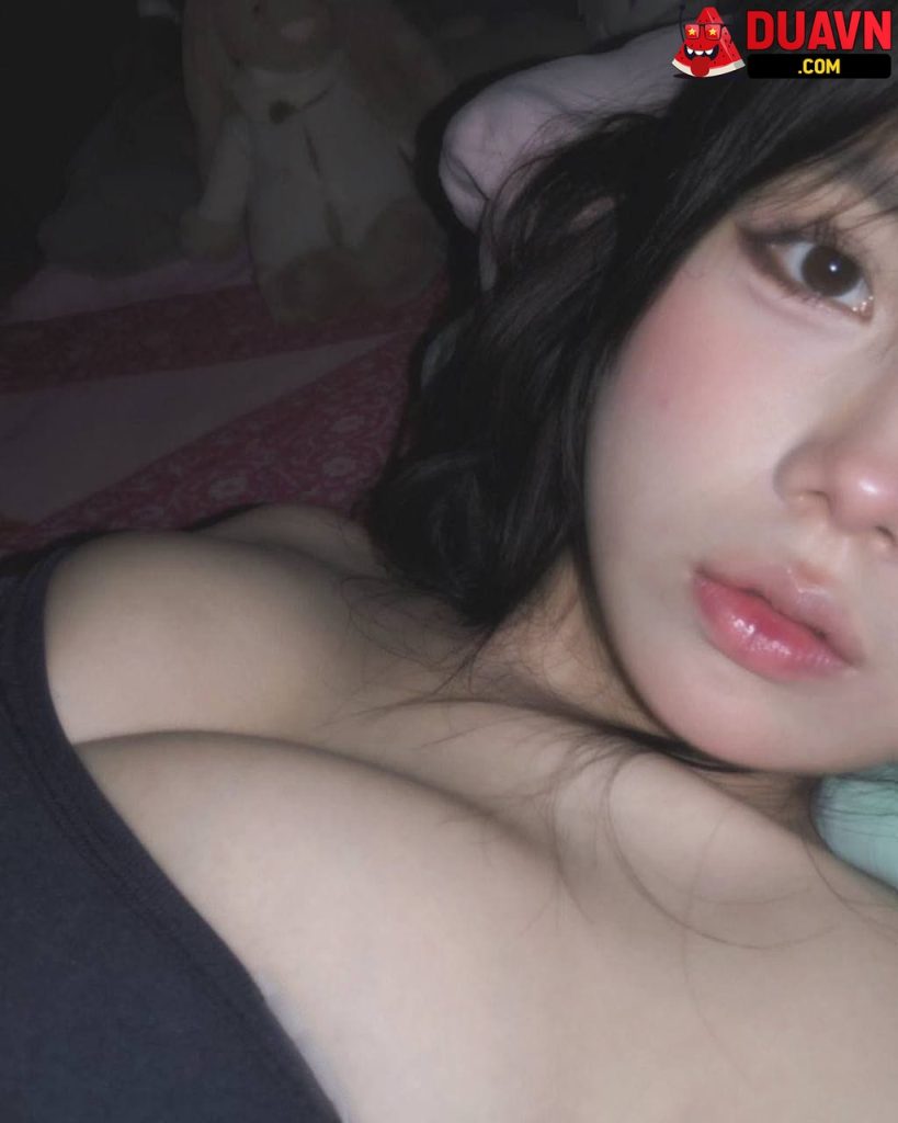 Cẩm Ngọc 2009 – Gái xinh tiktok lộ clip nhảy nude