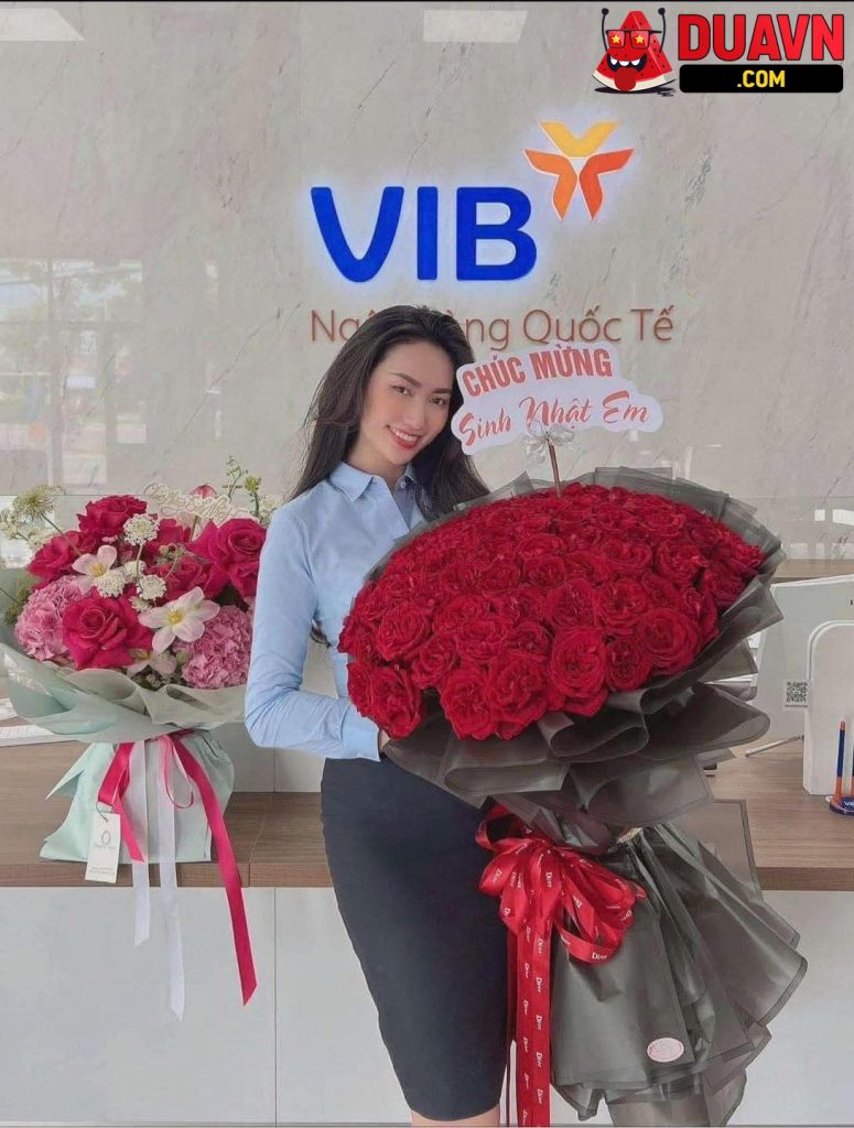 Em nhân viên ngân hàng VIB bị đánh ghen hội đồng – Hot đầu năm 2025