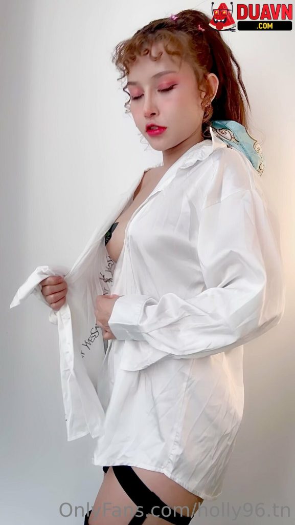 holly96.tn – Em xinh dâm leak OnlyFans