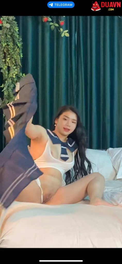 Mi Phan – Mẫu ảnh nude siêu bạo