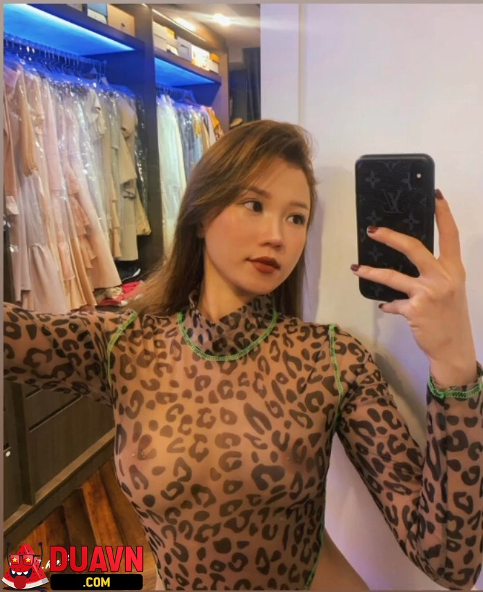 Hot IG isabella.611 – Mặt dâm dáng ngon