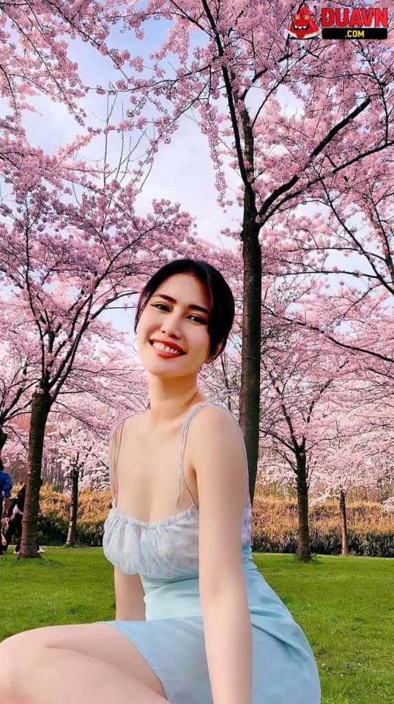 Milf siêu ngọt nước, mời anh ăn