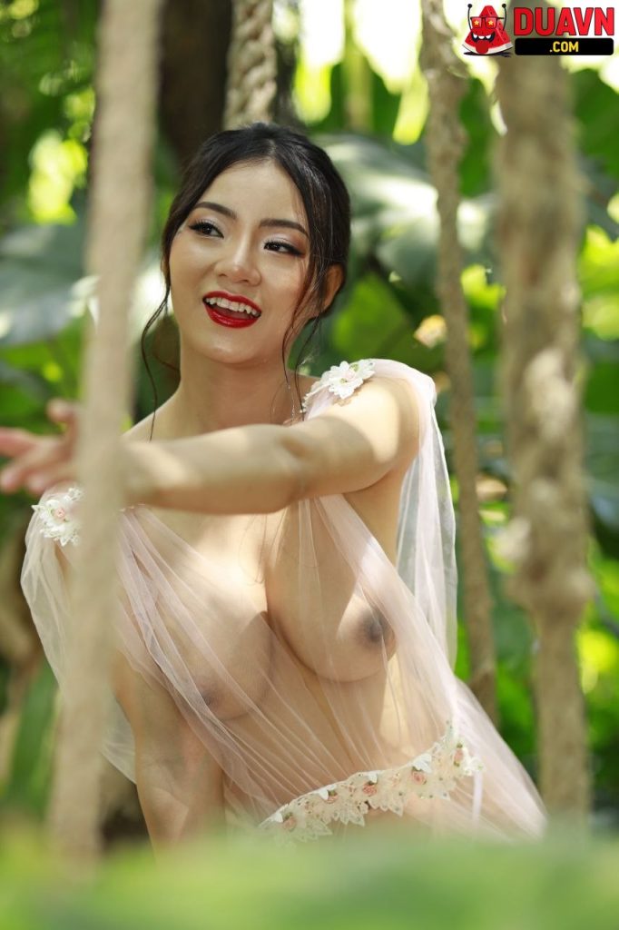 Hậu trường chụp ảnh mẫu nude (nhiều mẫu)