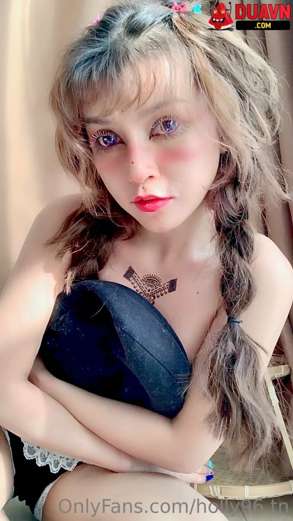 holly96.tn – Em xinh dâm leak OnlyFans