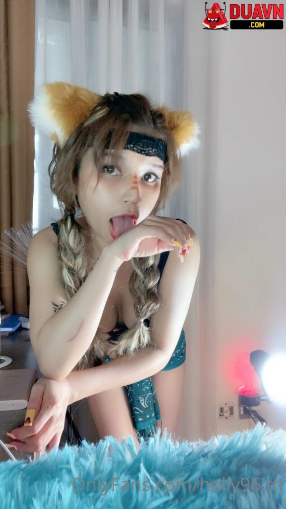 holly96.tn – Em xinh dâm leak OnlyFans