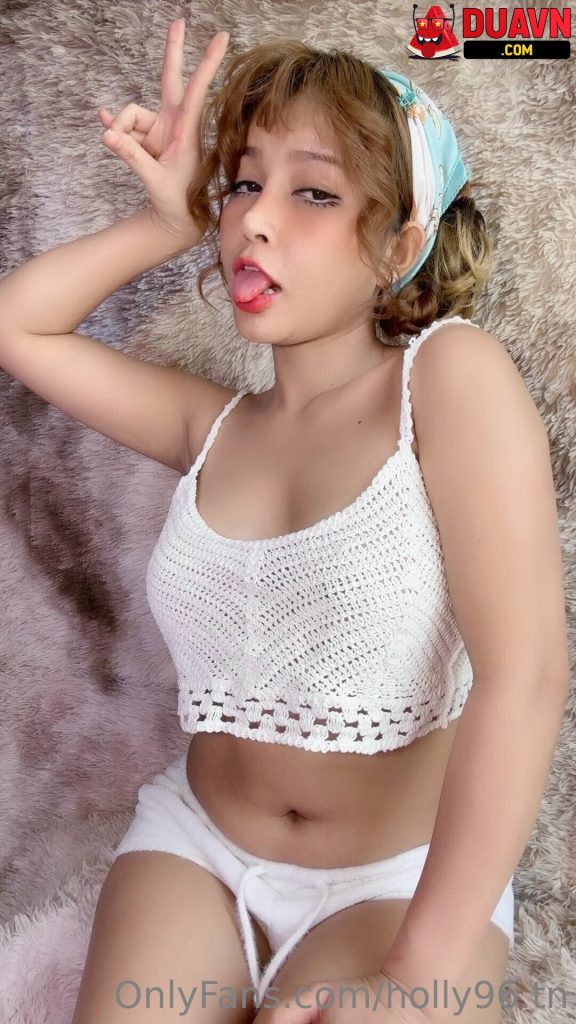 holly96.tn – Em xinh dâm leak OnlyFans