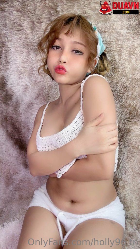 holly96.tn – Em xinh dâm leak OnlyFans
