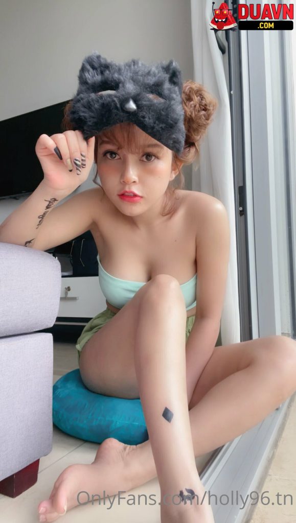 holly96.tn – Em xinh dâm leak OnlyFans