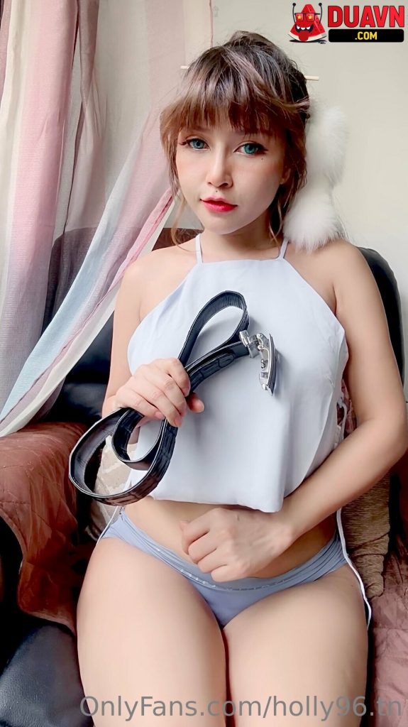 holly96.tn – Em xinh dâm leak OnlyFans