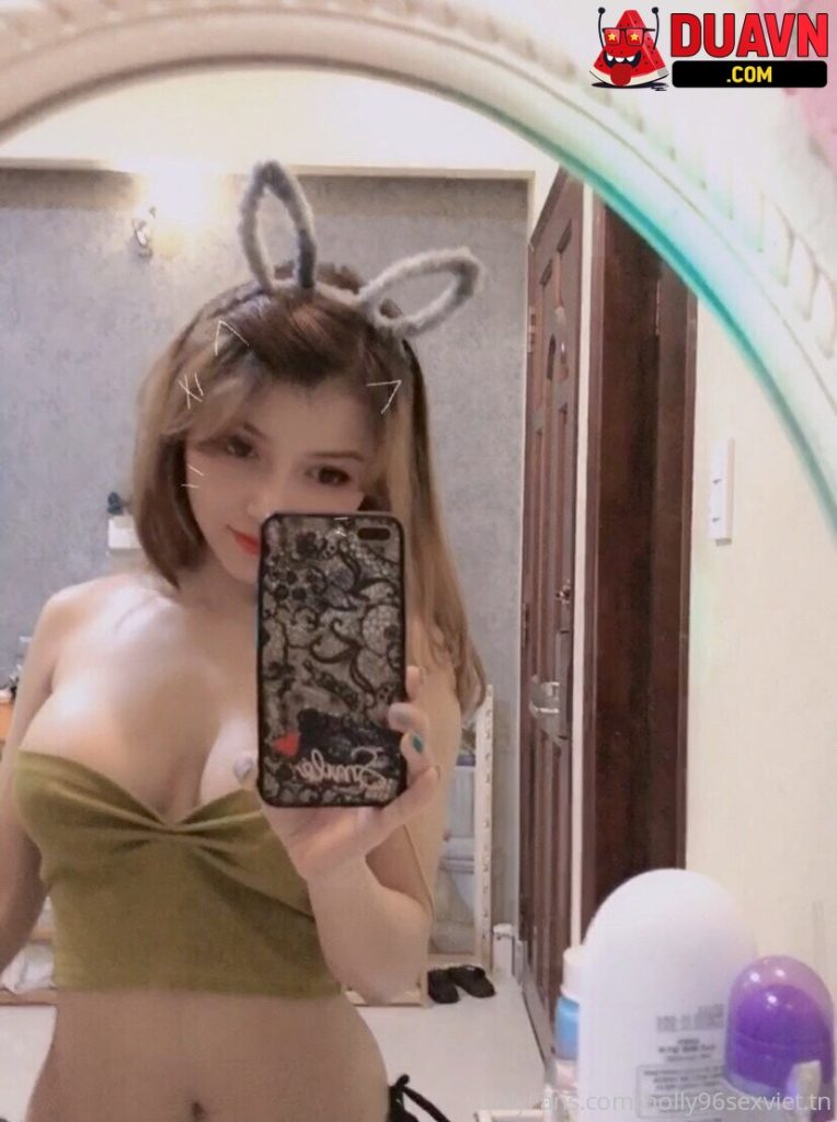 holly96.tn – Em xinh dâm leak OnlyFans