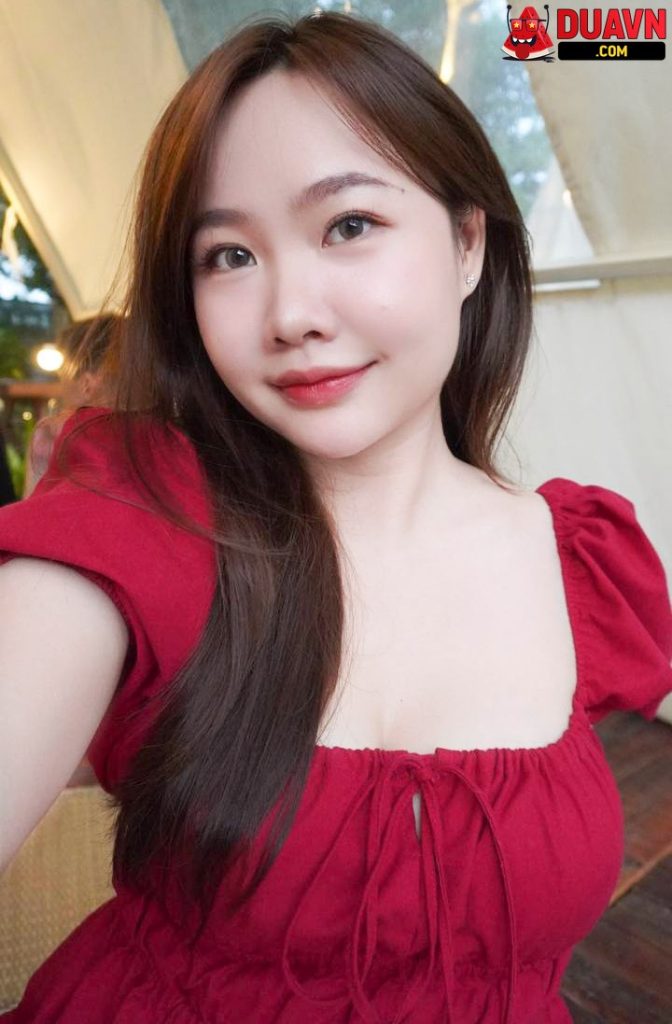 Bùi Huỳnh Ngân – Bú cu xong bị dập như máy khâu