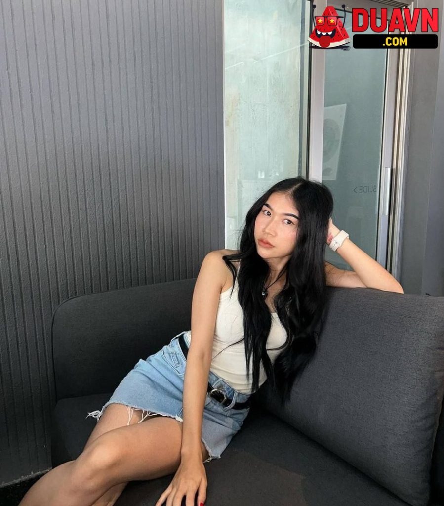 Mình dây, vú to bị chơi lút cán