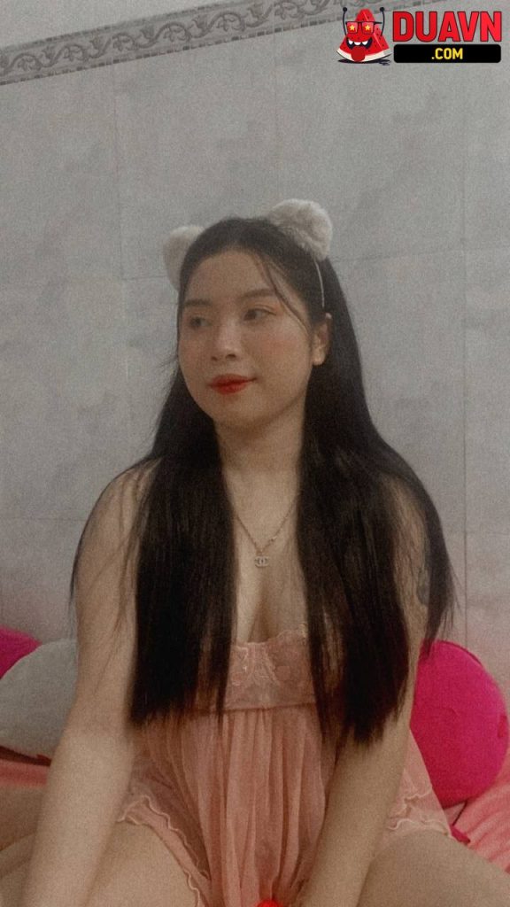 Kim Nhung – Lộ clip bú cu bạn trai