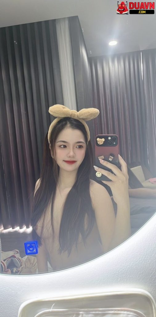 Bích Ngọc – da trắng body cực ngon lộ ảnh và clip full không che