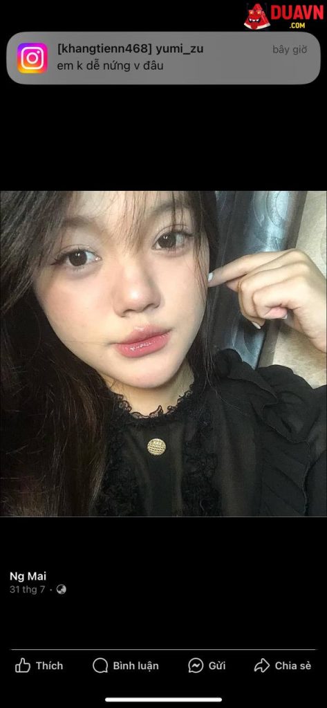 Chi Mai – Gái non mặt xinh bím hồng