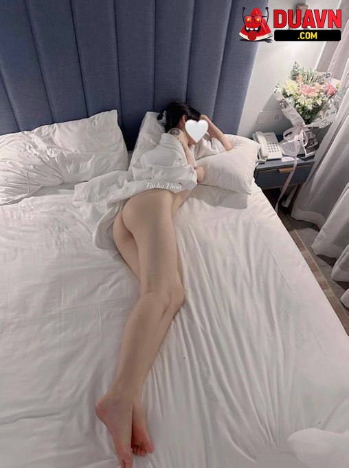 Em Hà Thoa lộ full clip
