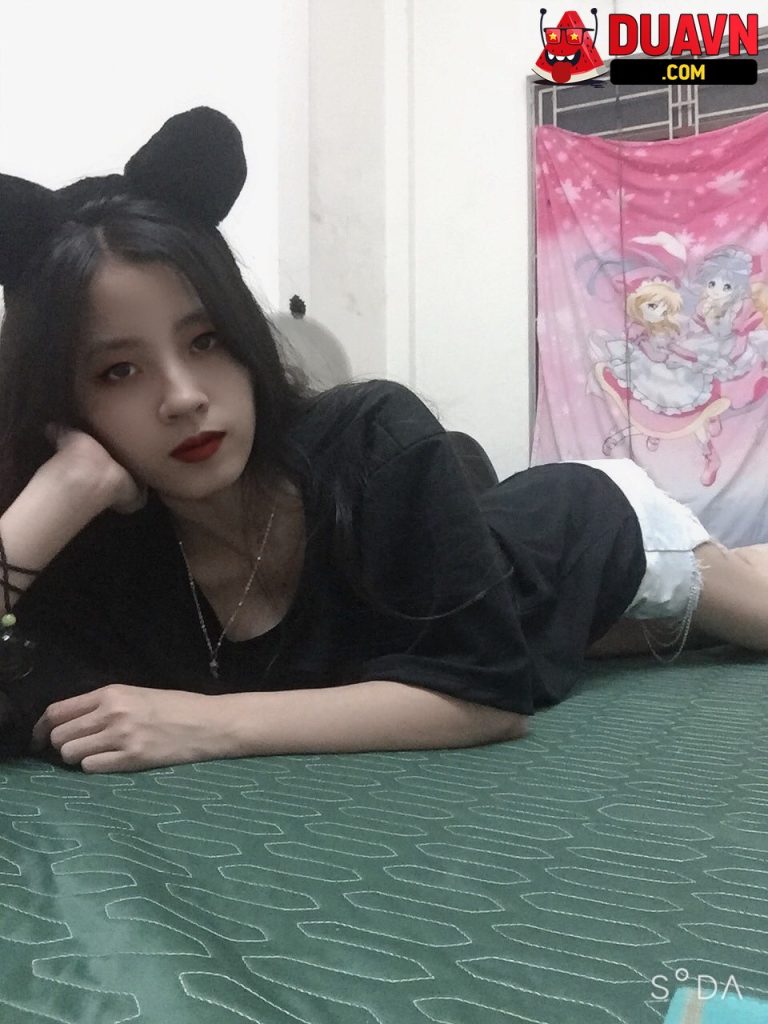 Mặt học sinh nhưng body phụ huynh