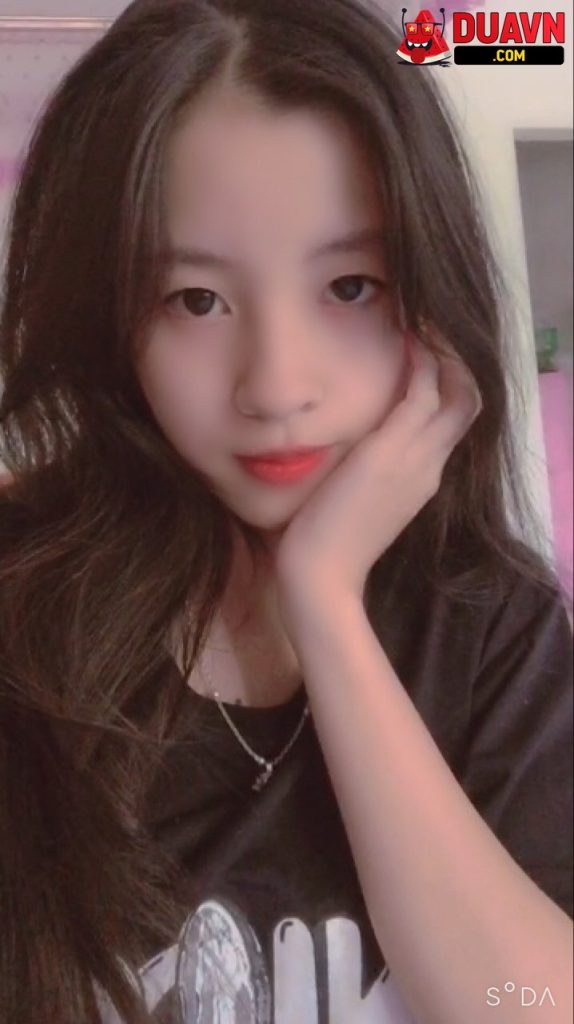Mặt học sinh nhưng body phụ huynh