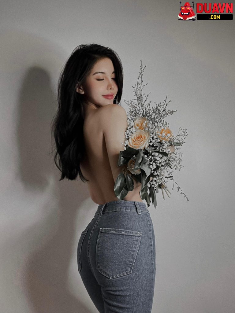 Lanh Nguyen – Hot girl Gia Lai lộ clip sex với bạn trai