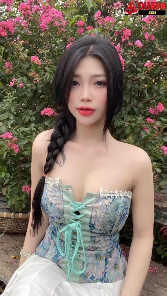 Huyền Linh 2k5 thế chấp clip nude vay tiền xong quỵt