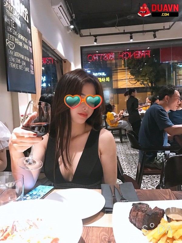 Nhã Phương – Gái gọi bị lộ clip quay lén
