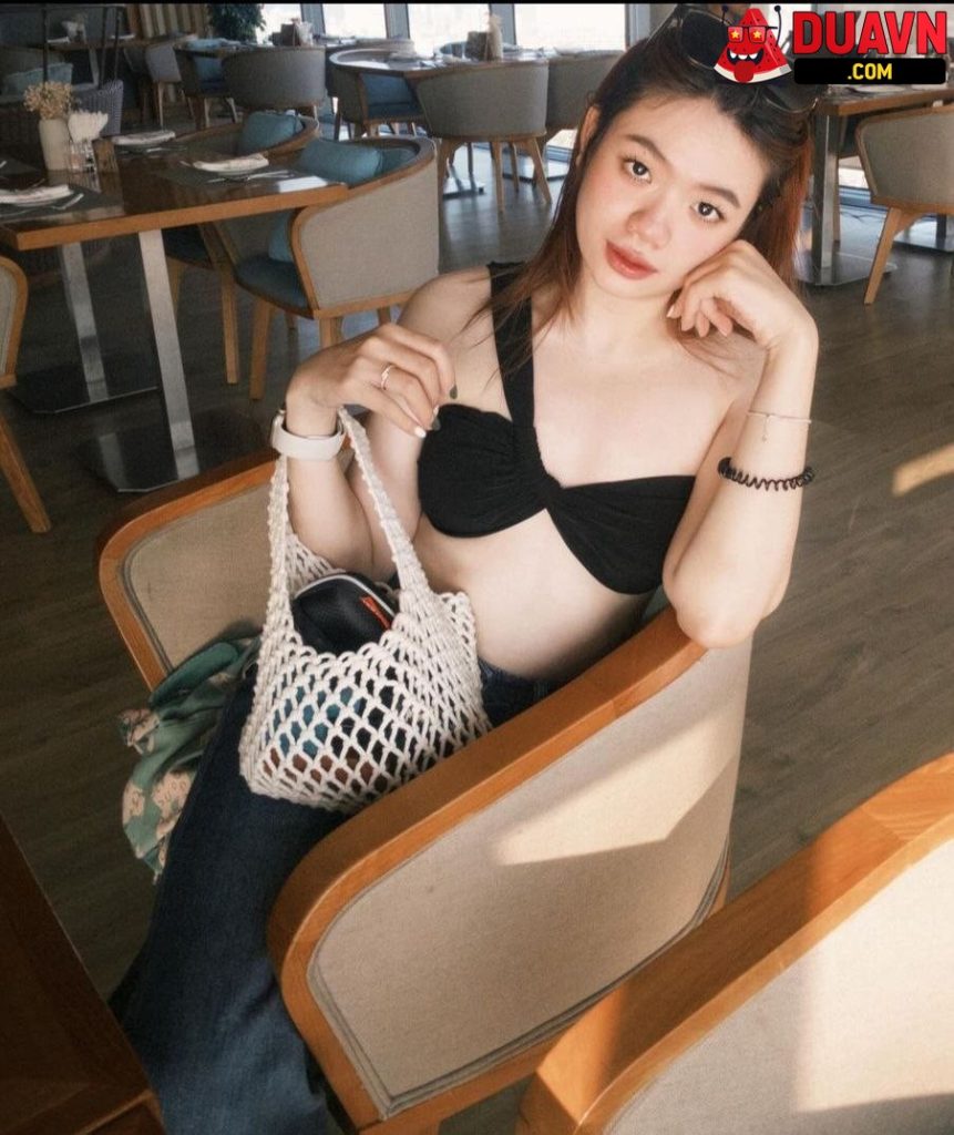 Em slave bị trói chân địt ná thở