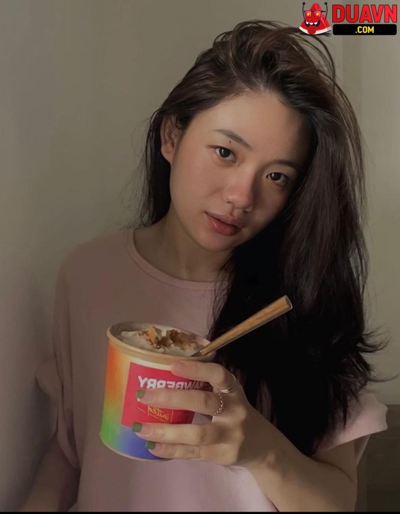 Em slave bị trói chân địt ná thở