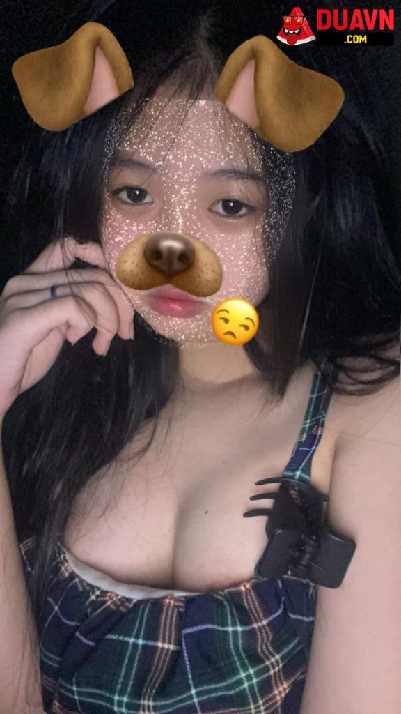 Thanh Huyền – efg.uyenwt – Lộ clip call sex với fan