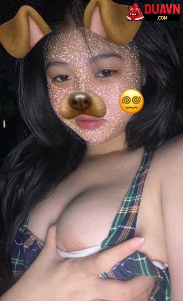 Thanh Huyền – efg.uyenwt – Lộ clip call sex với fan