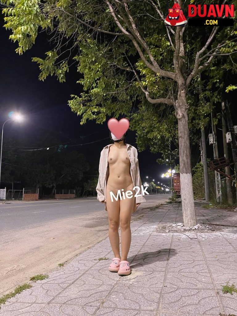 Mie2k – Cởi đồ hoà mình với thiên nhiên – 37 videos