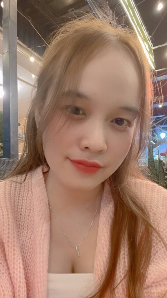 Mở cửa phòng trọ địt nhau công khai